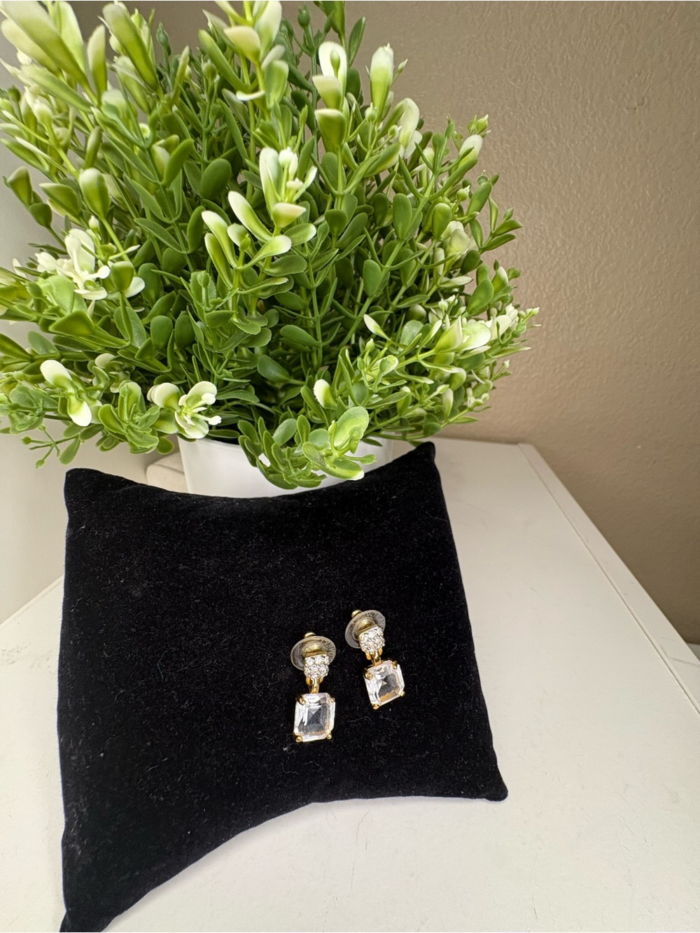 Swarovski Gold Tone Emerald Cut Crystal Drop Earrings Swan Signed Elegant